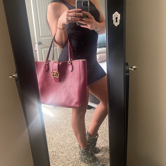 Gucci Sakai Calfskin Lux M/L Dahlia Tote Cherry Red - Picture 2 of 11